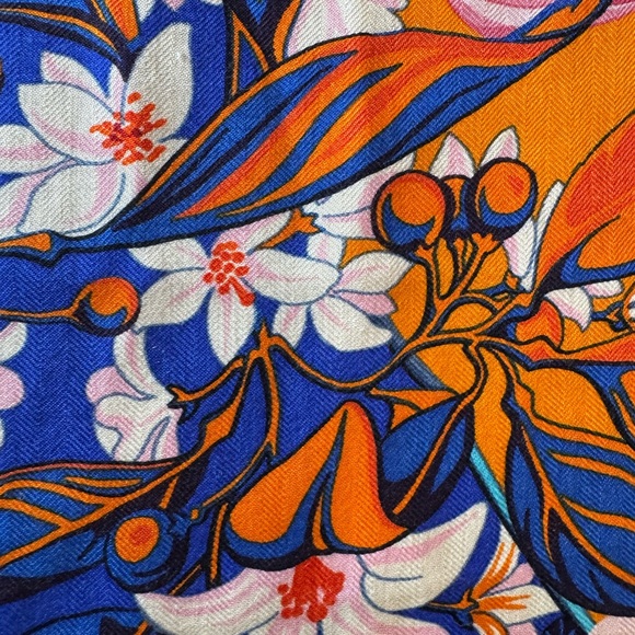 Hermes Shawl. New with tag in box. - Picture 4 of 14